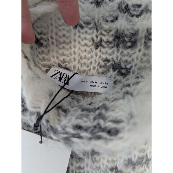 Zara Cream and Black Sleeveless Alpaca Wool Blend Sweater M - Picture 8 of 13